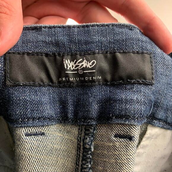 Vintage 90s Mossimo Low Waisted Flared Blue Jeans - Picture 5 of 5